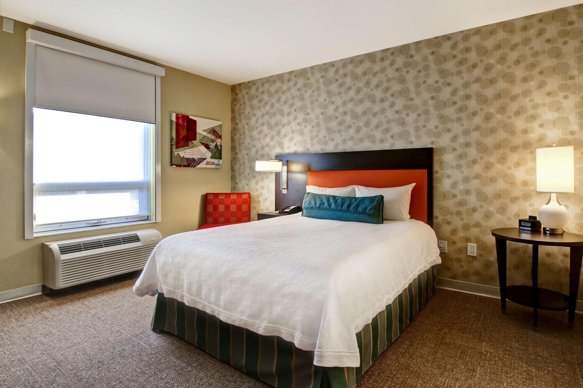 Home2 Suites By Hilton West Эдмонтон Экстерьер фото