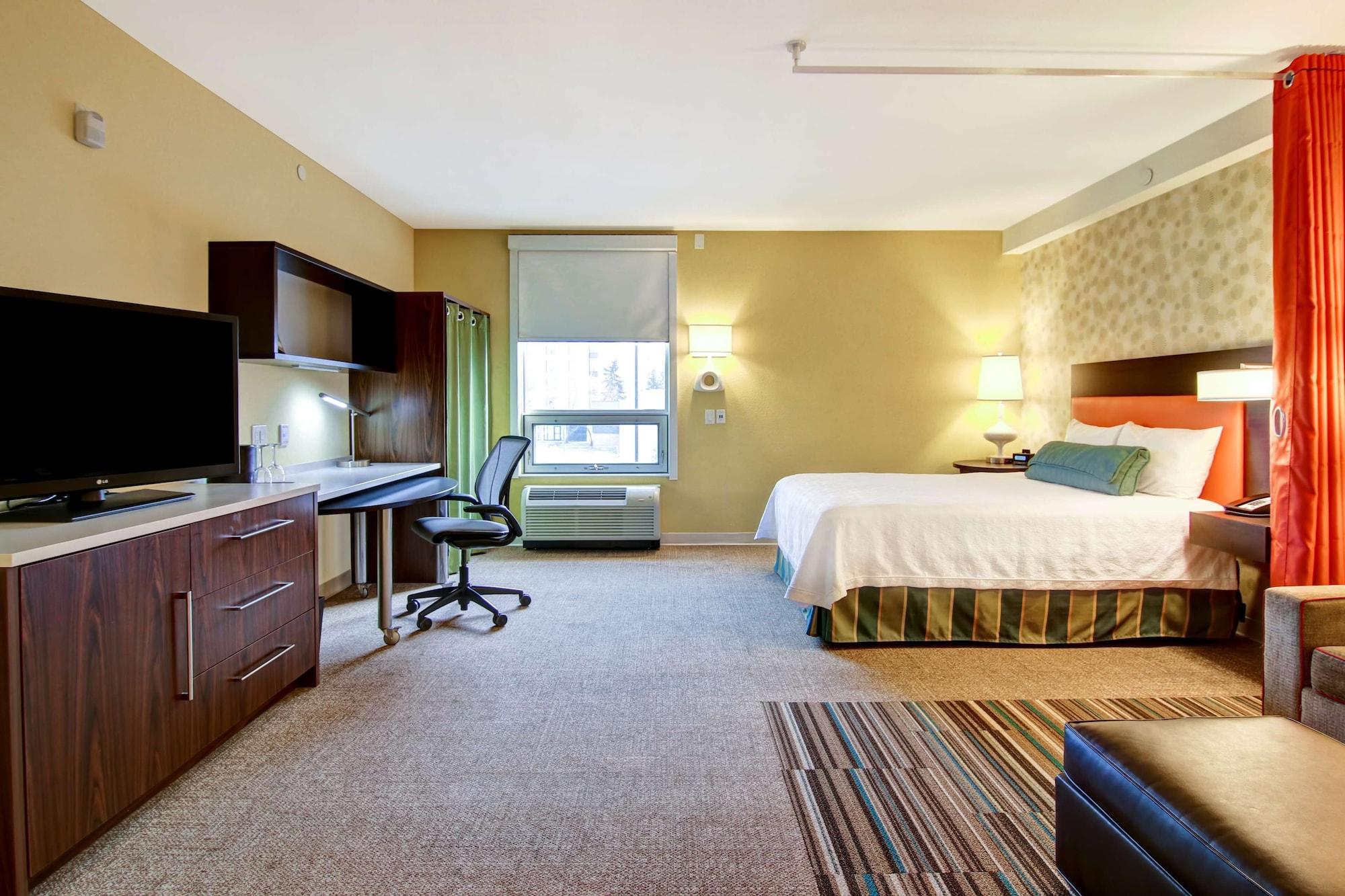 Home2 Suites By Hilton West Эдмонтон Экстерьер фото