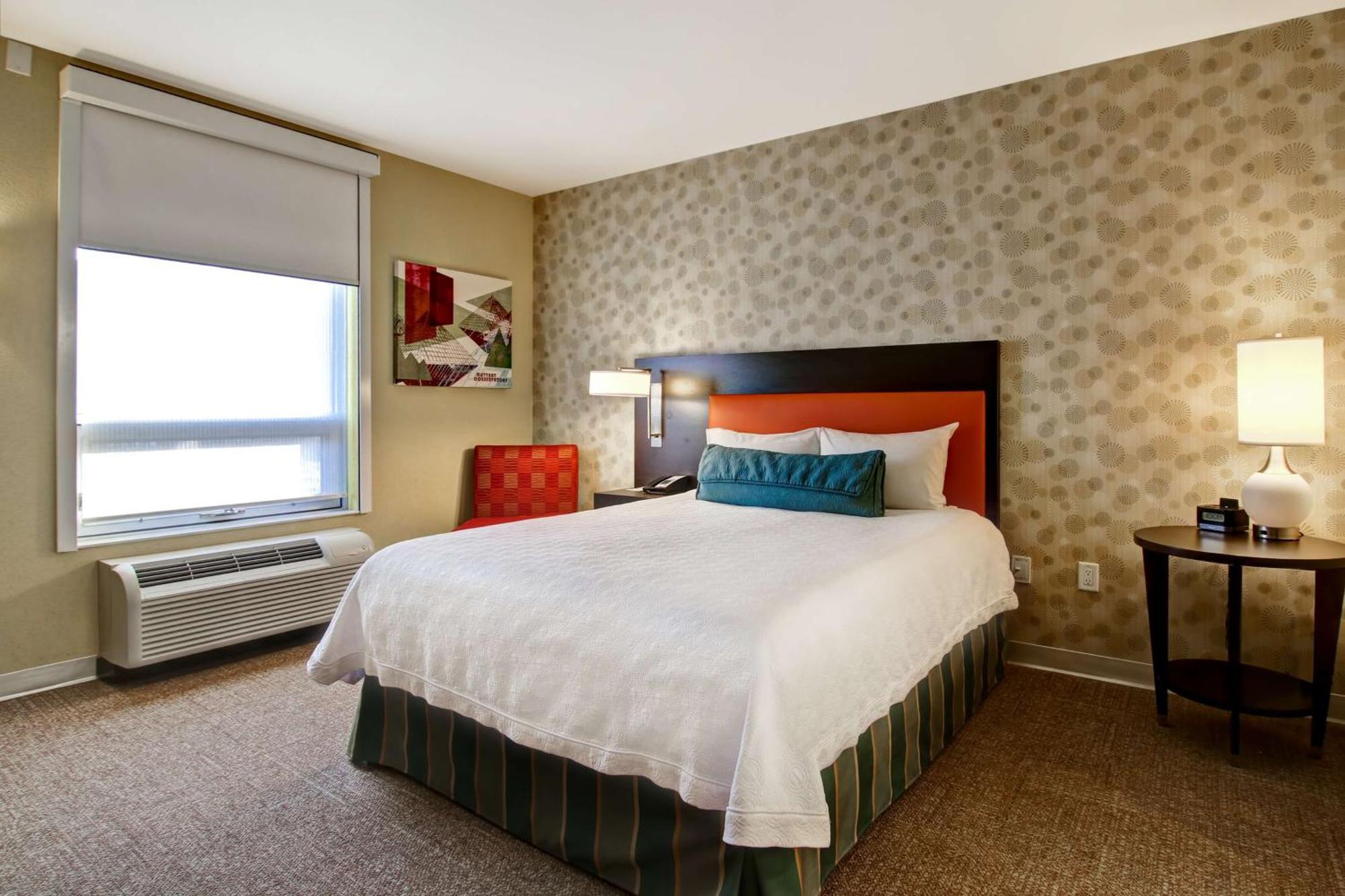 Home2 Suites By Hilton West Эдмонтон Экстерьер фото
