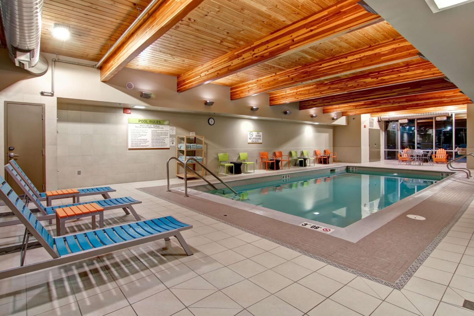 Home2 Suites By Hilton West Эдмонтон Экстерьер фото