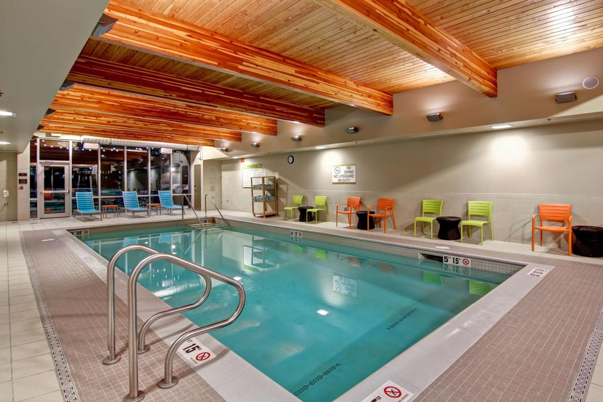 Home2 Suites By Hilton West Эдмонтон Экстерьер фото