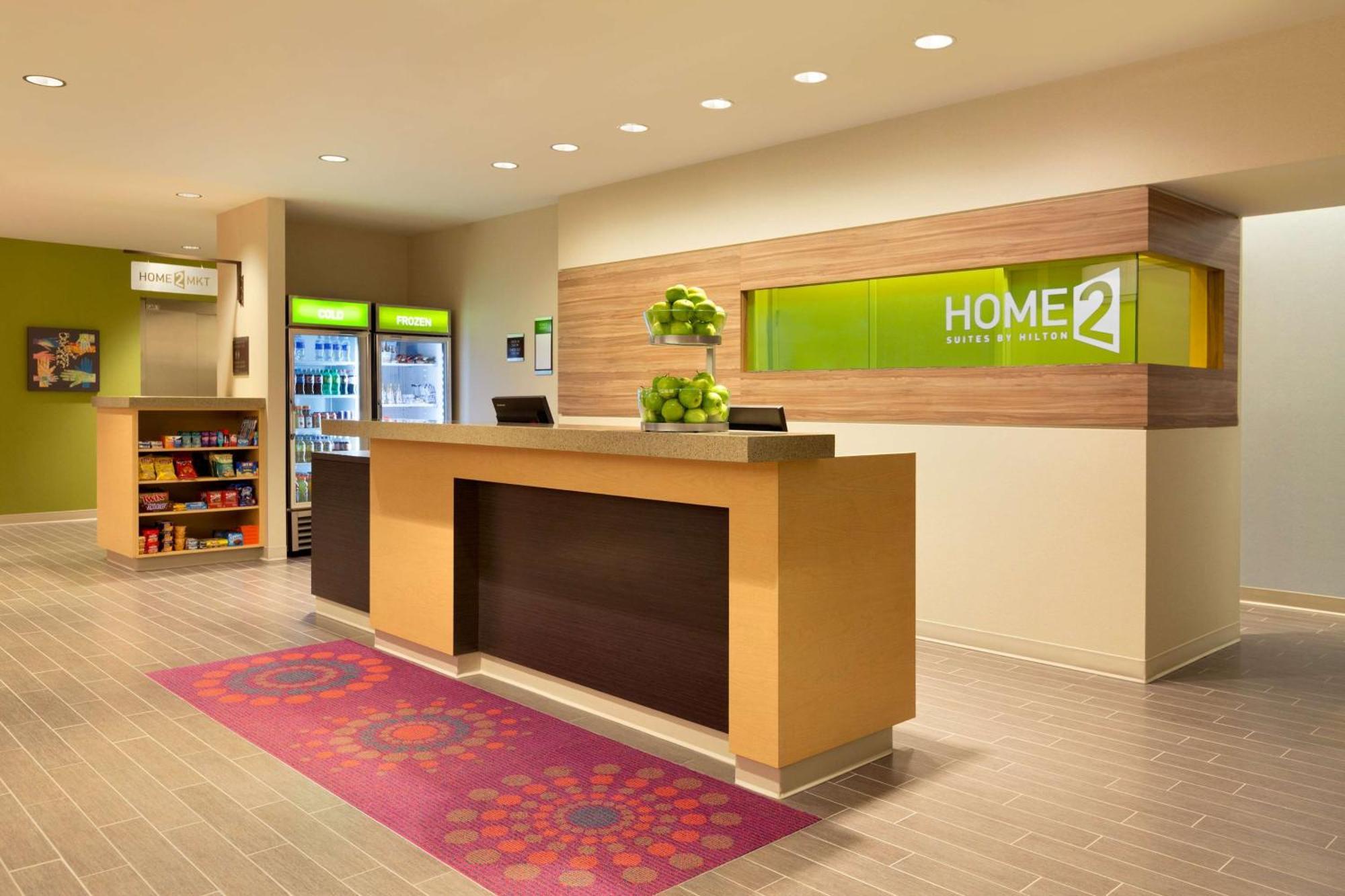 Home2 Suites By Hilton West Эдмонтон Экстерьер фото