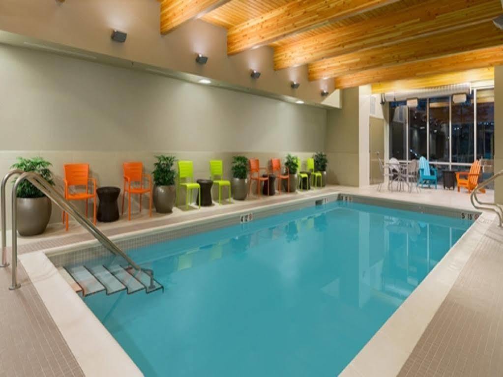 Home2 Suites By Hilton West Эдмонтон Экстерьер фото