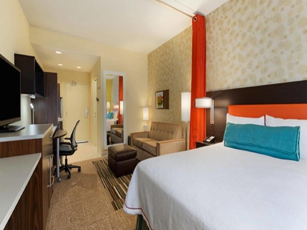Home2 Suites By Hilton West Эдмонтон Экстерьер фото
