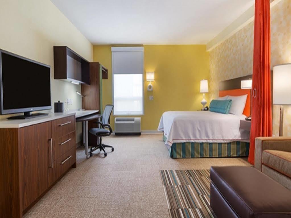 Home2 Suites By Hilton West Эдмонтон Экстерьер фото